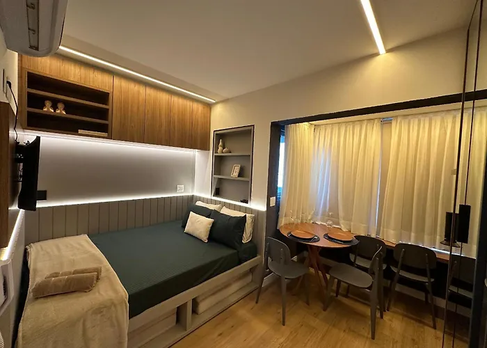 Studio Luxo Pamplona Cd 1006